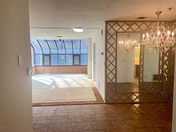 3rd image of 121 S Hope St APT 305
