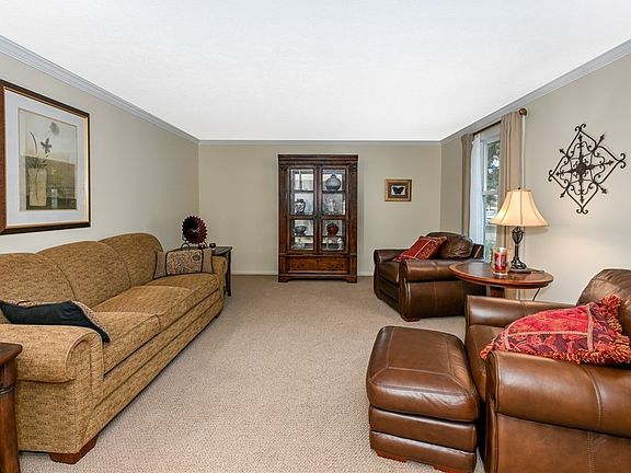 5th image of 1000 Brookpoint Dr