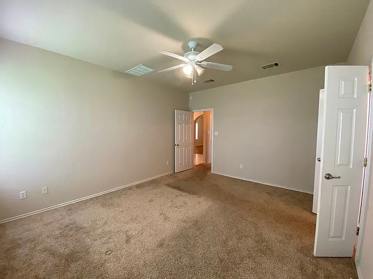 207 Brown St — Photo 15