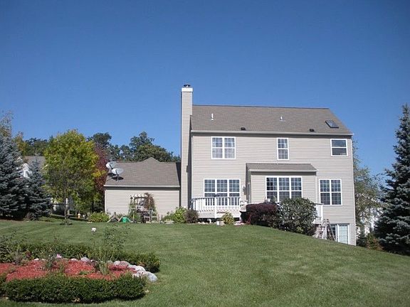 2nd image of 2813 Emslie Dr