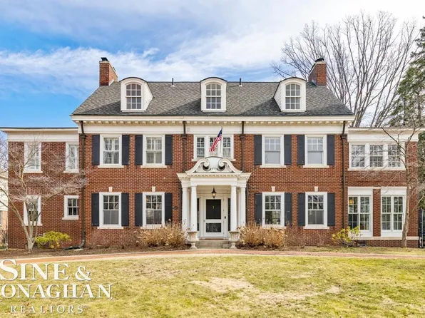 1040 Harvard Rd, Grosse Pointe Park, MI 48230