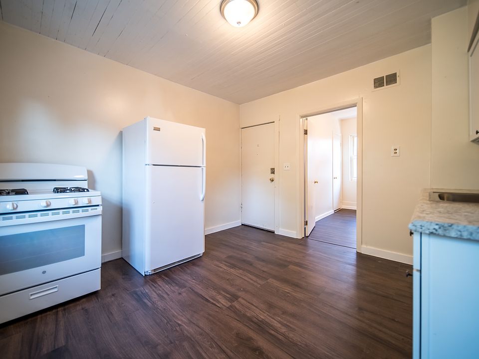 1st image of 2120 Robin St APT 3