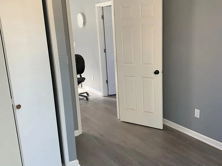 1126 Fulton Ave — Photo 7