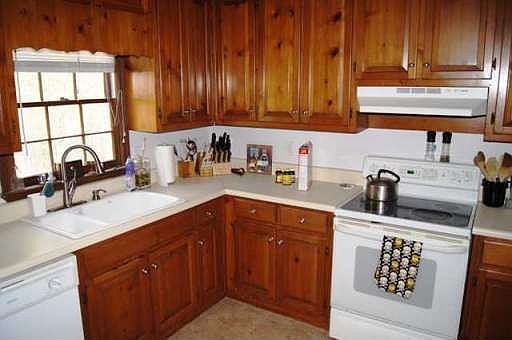 2nd image of 605 Driftwood Dr
