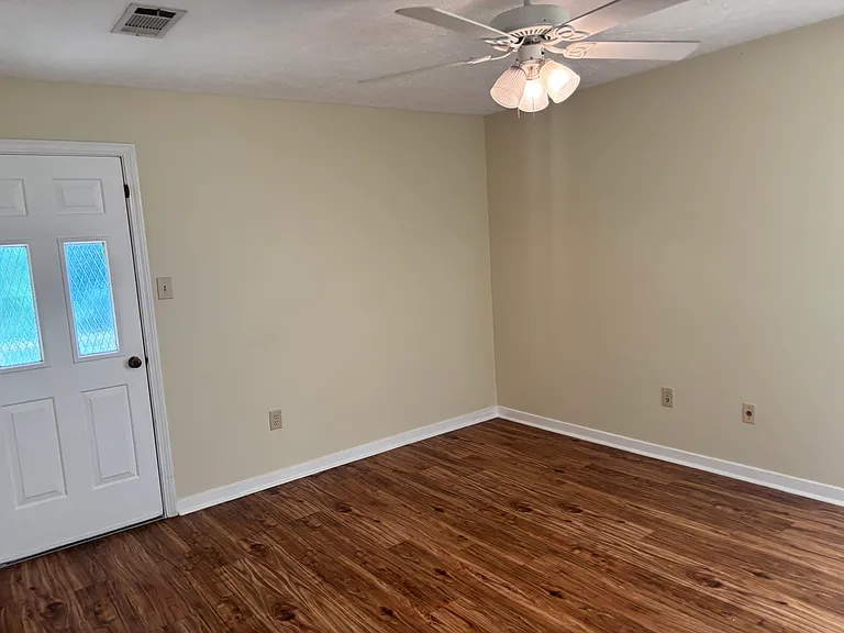 102 Suzanne Cv #A — Photo 7
