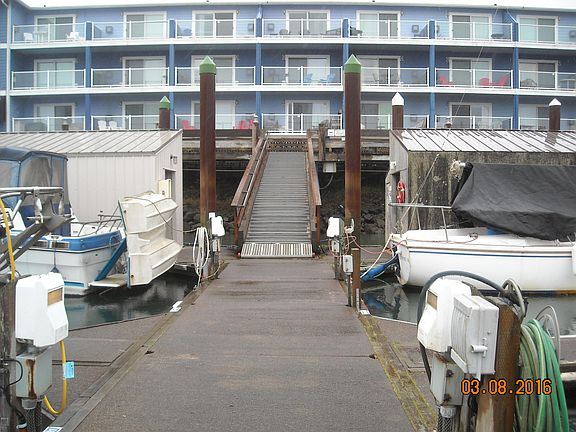 2nd image of SW Bay Boulevard Moorage M #159