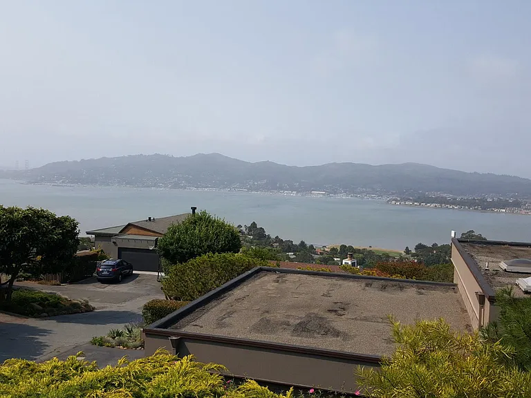 118 Hacienda Dr — Photo 10