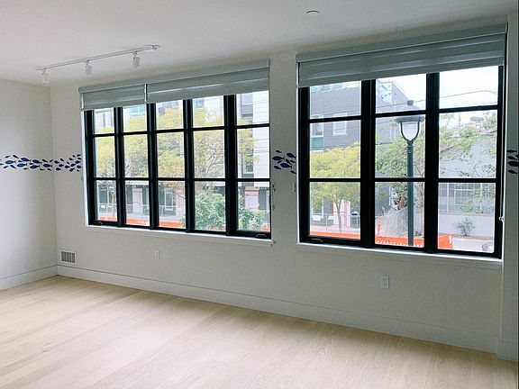 2nd image of 901 Tennessee St Unit 207