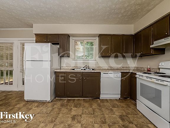 4th image of 9075 Gatewood Dr