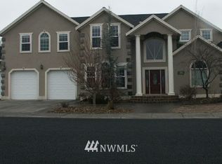 717 S Lupine Dr, Moses Lake, WA 98837