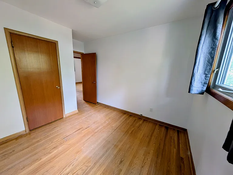 447 Raquette St — Photo 5
