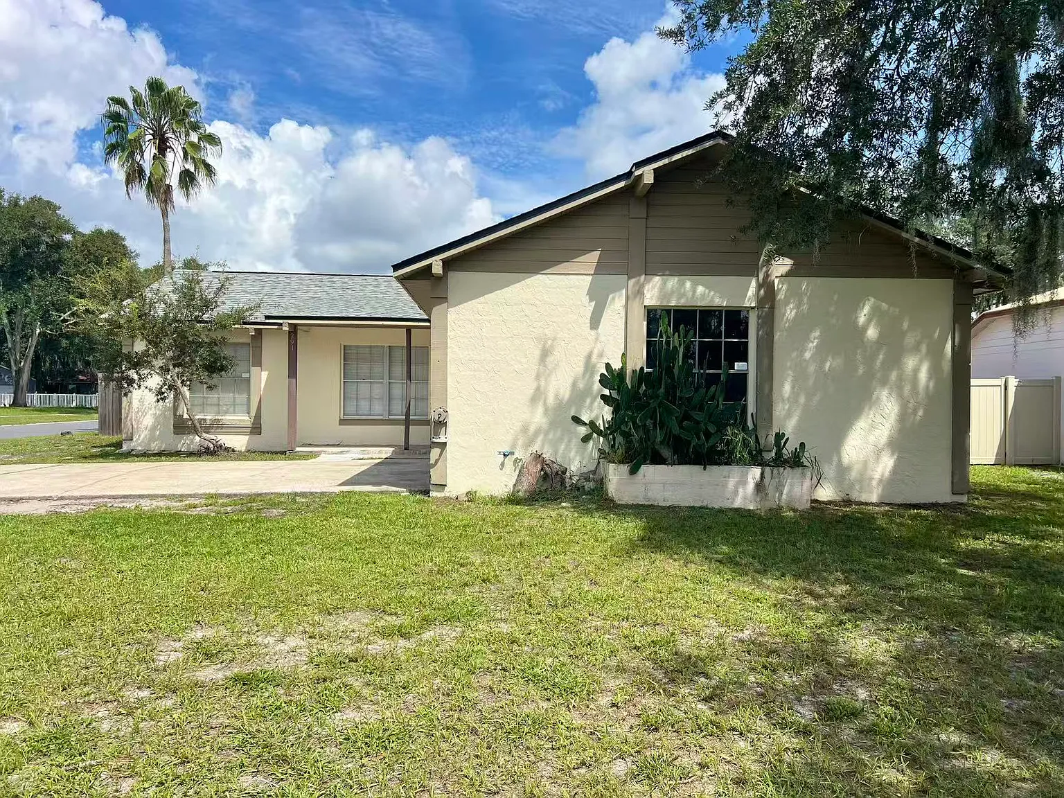 4 bed, 1600 sqft, $2,150 — Photo 2
