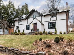 22 Iranistan Rd, Burlington, VT 05401