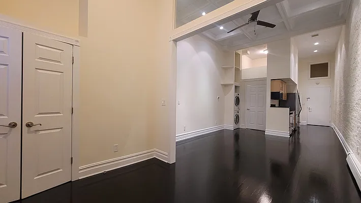 Rented by Julien Aractingi, LREB | media 2