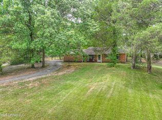 15 Crestfield Rd, Coldwater, MS 38618
