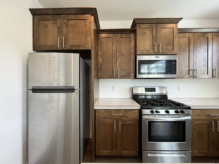 2095 S Heather St — Photo 8