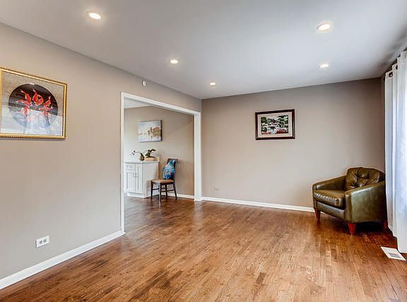 5th image of 1S221 Danby St