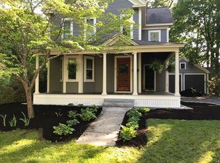 121 Grove St, Concord, MA 01742