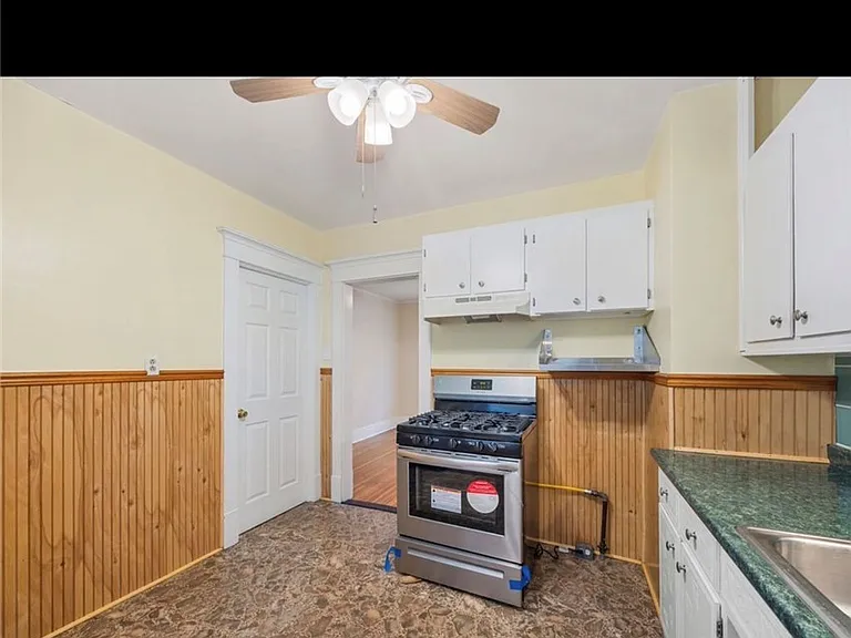 122 Stratford Rd #1 — Photo 5