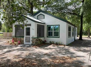 221 Old Peniel Rd, Palatka, FL 32177
