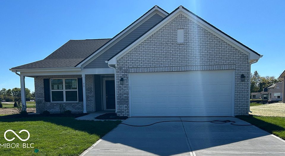 1st image of 75 Isabelle Ln