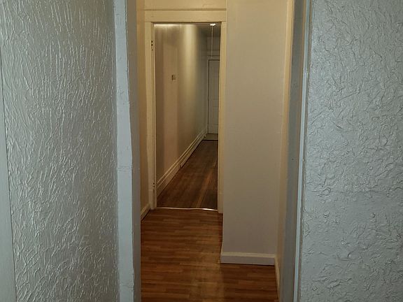 4th image of 1158 Ontario Ave APT 2