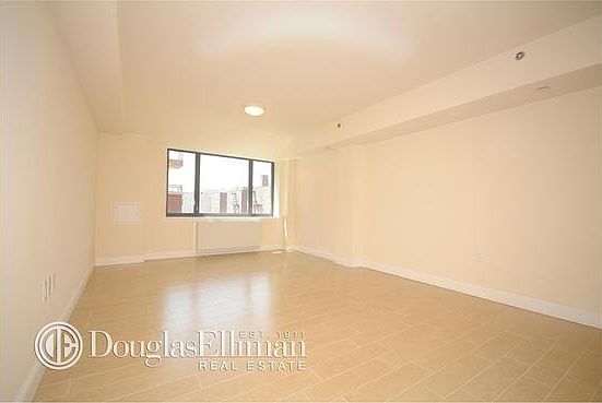 2nd image of 393 Lefferts Ave APT 6B