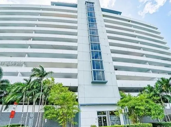 36 NW 6th Ave APT 603, Miami, FL 33128