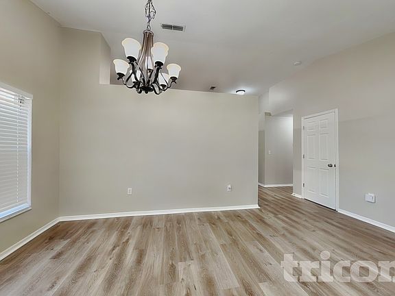 3rd image of 4903 6th Ave E
