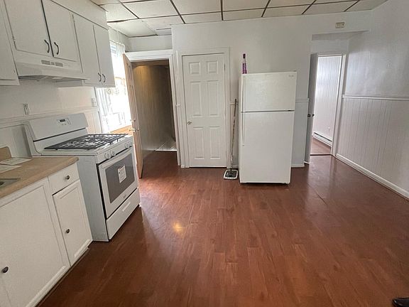 2nd image of 82 Carlton Ave #2