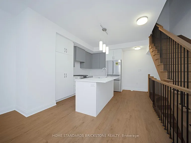 22 Chesley St — Photo 15