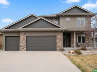 810 S 190th Ave, Elkhorn, NE 68022