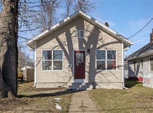 2042 E Walnut St, Des Moines, IA 50317
