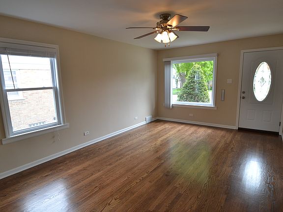 2nd image of 8840 S Albany Ave