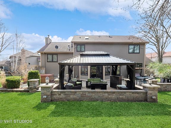 3rd image of 2758 Shellingham Dr