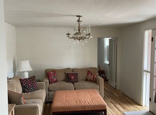 406 Apodaca Hill St, Santa Fe, NM 87501