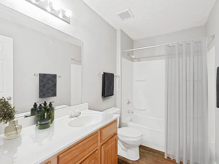 Maple Brook Apartments — Photo 26