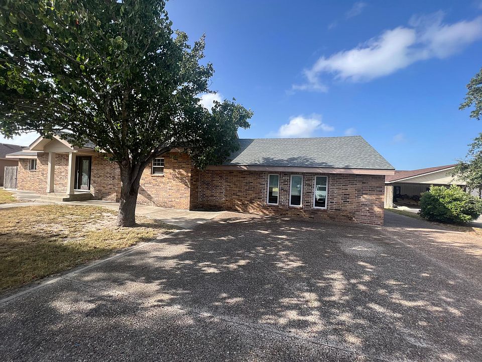 1st image of 534 Oakdale Dr