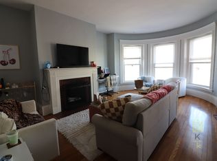 1571 Beacon St #6, Brookline, MA 02446