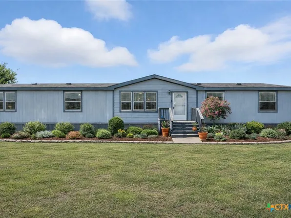 240 Broward Ave, Marion, TX 78124