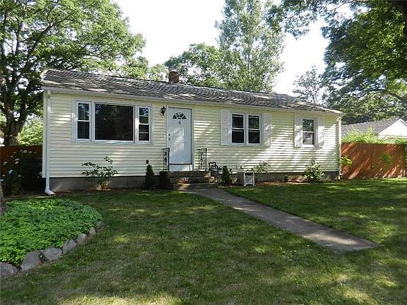 2nd image of 4 Wayne St