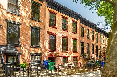 19 1st Street, #MULTI-FAMILY