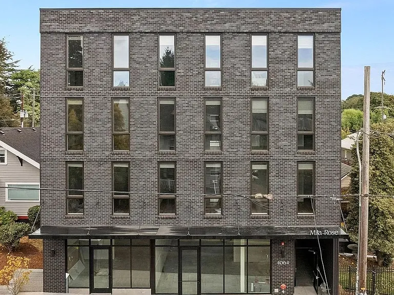 Mila Rose Apartments — Photo 2