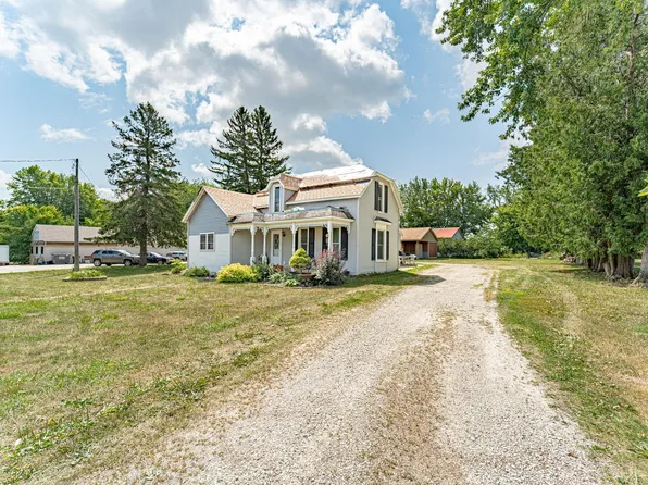 38 E Veterans Memorial Hwy, Kasson, MN 55944