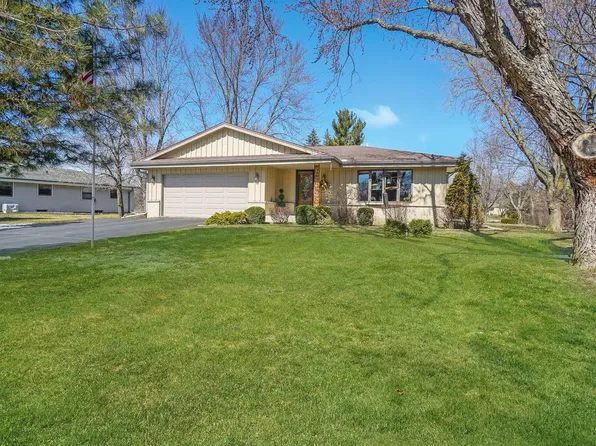 36632 Clover LANE, Summit, WI 53066