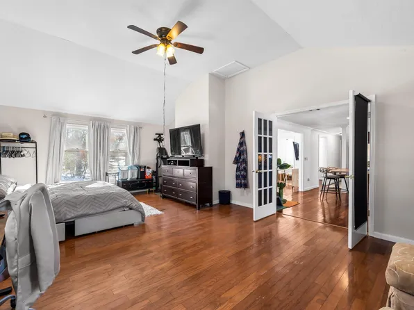 132 Pines Ln, Shipman, VA 22971