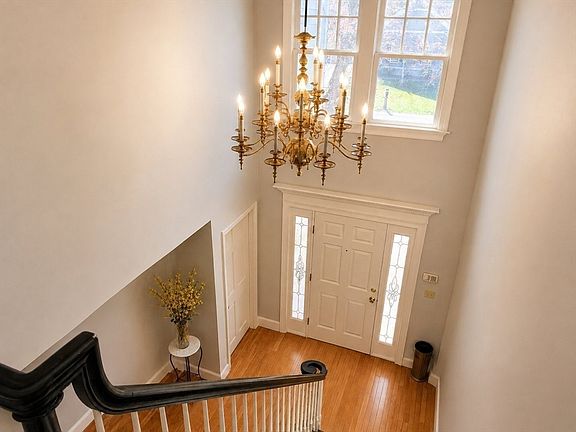 5th image of 32 Webster Rd