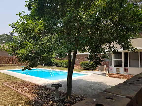 4th image of 100 Deerwood Cir