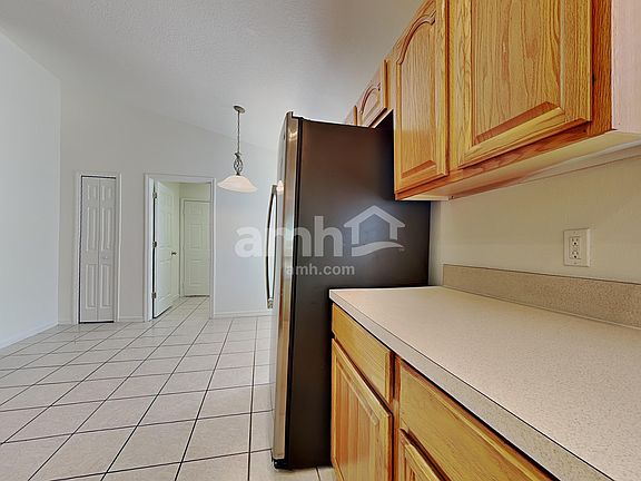 4th image of 15004 Shaw Rd