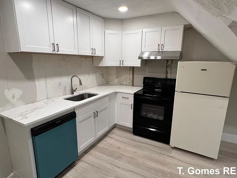 56 Clark St #3 — Photo 2